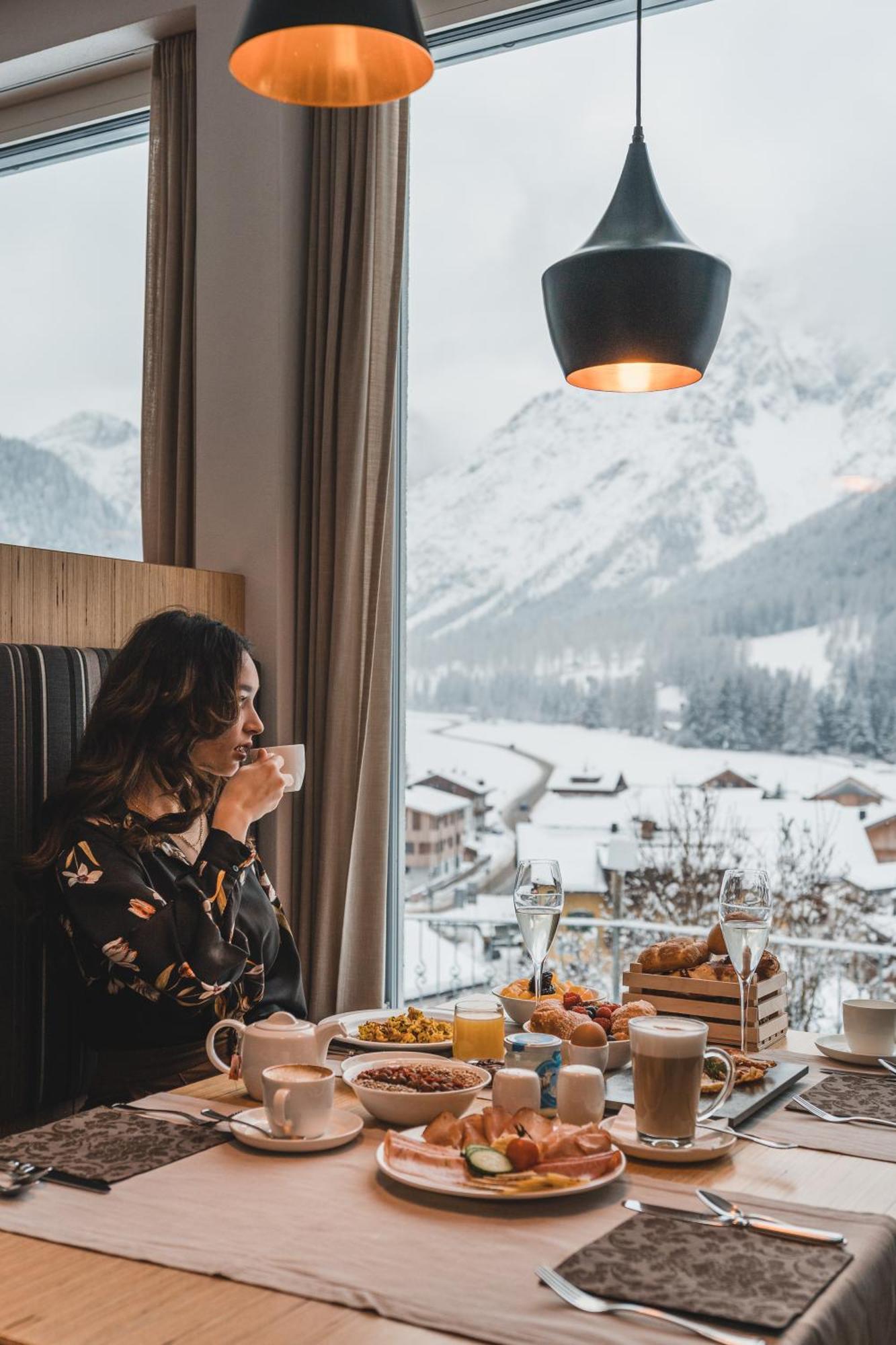 Hotel Royal Und Ferienhaus Annabel Sexten Exteriér fotografie